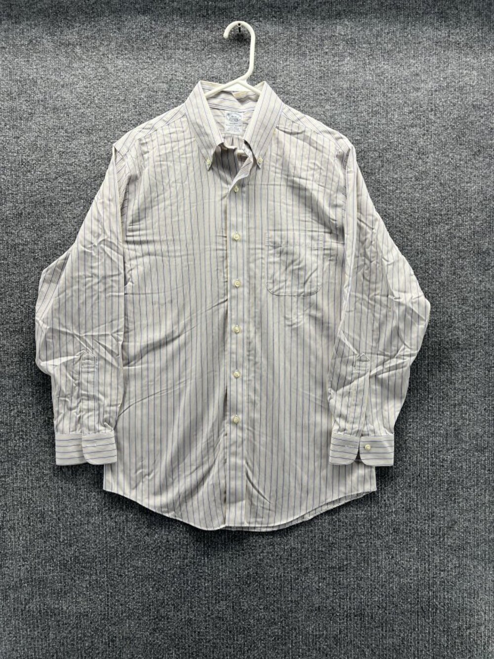 Brooks Brothers Dress Shirt Mens 15 32 White Stripe Regent Supima Non Iron LS